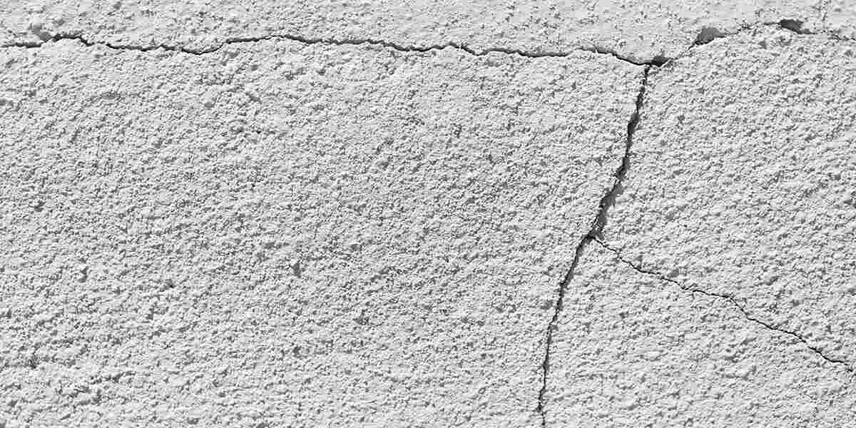 Cracked stucco in Florida